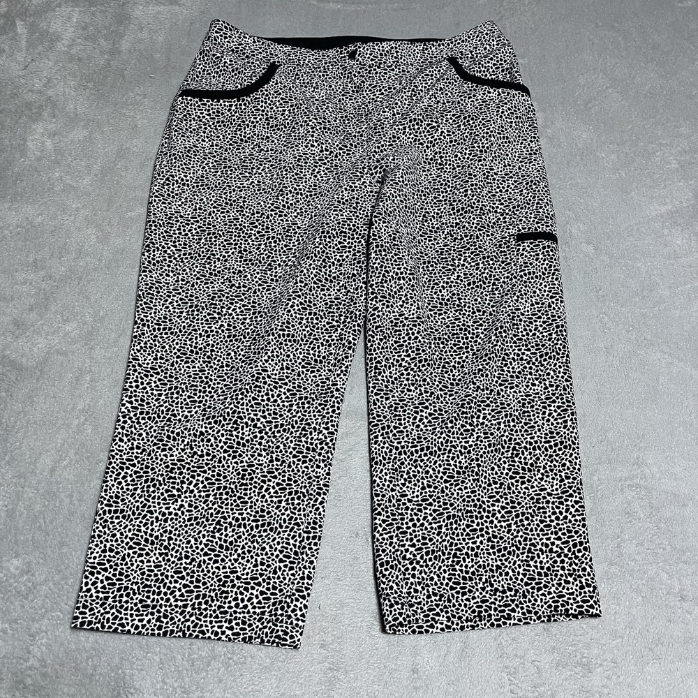 Weekends by Chicos Crop Pants Womens 2 Black White Animal Print Pocket‎ Stretch